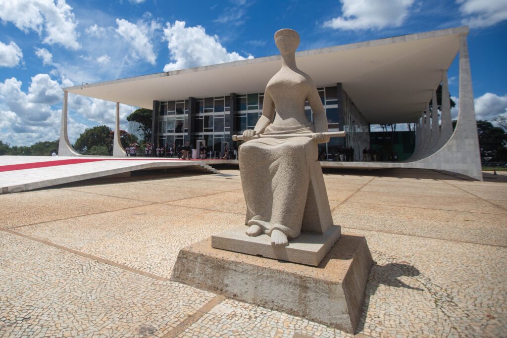 senado-nunca-avancou-com-pedidos-de-impeachment-de-ministros-do-stf