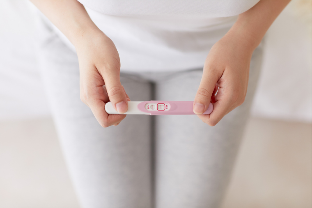 apos-quatro-filhos,-mulher-engravida-aos-50-e-tem-trigemeos