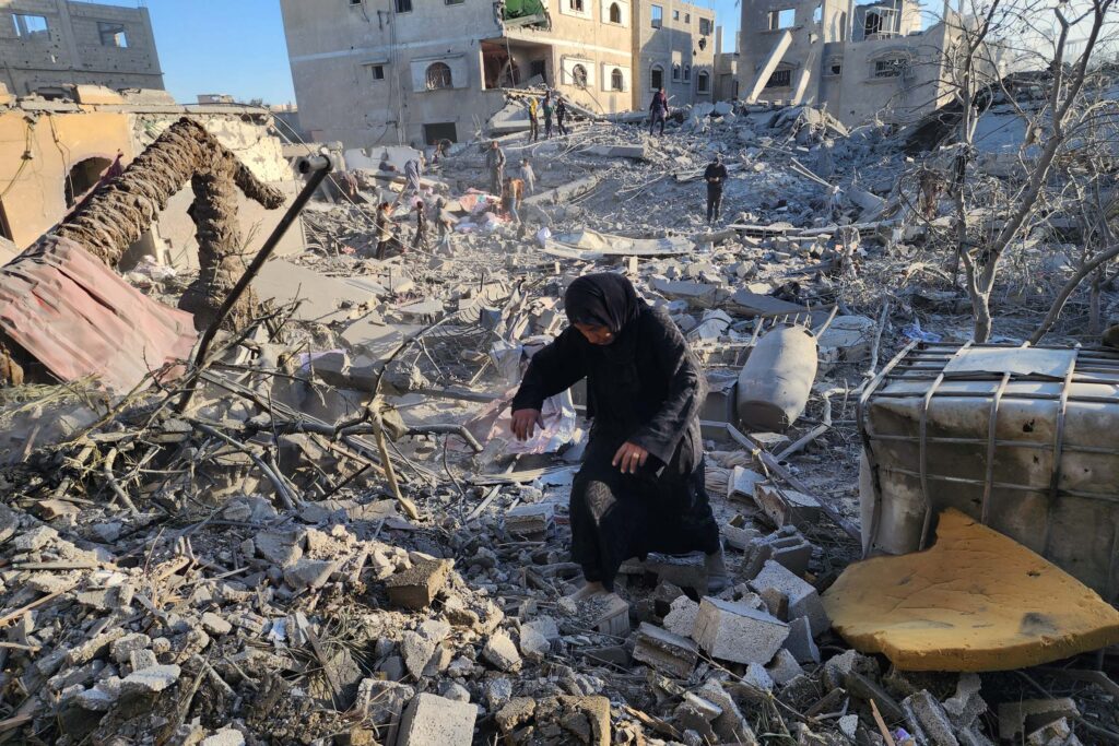 gaza:-ataques-de-israel-teriam-matado-ao-menos-12-neste-domingo-(15)