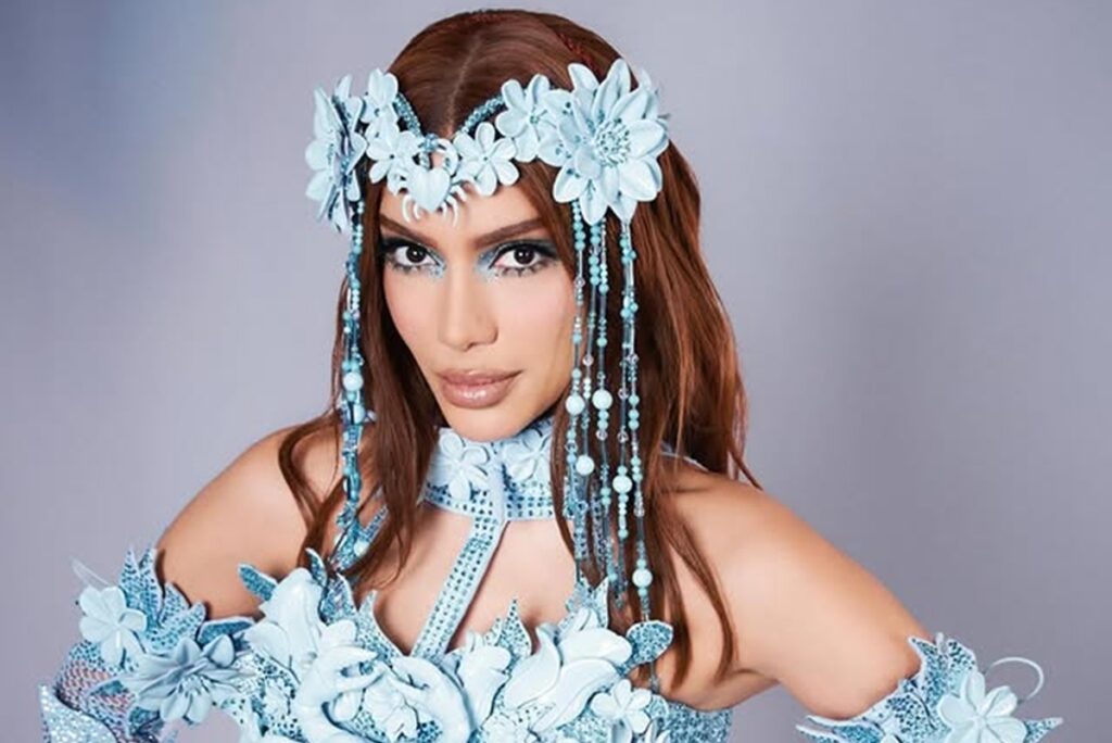 anitta-interrompe-bloco-para-denunciar-tentativa-de-furto