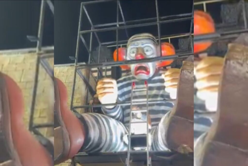 alegoria-de-escola-que-homenageia-lula-faz-alusao-a-bolsonaro-preso.-veja-video