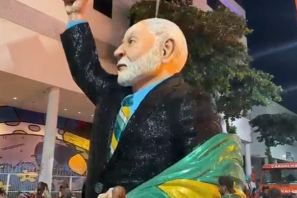 novo-ve-propaganda-de-lula-em-desfile-na-sapucai-e-anuncia-acao-no-tse
