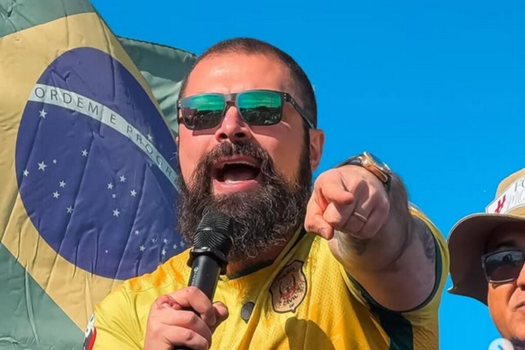 deputado-da-bancada-da-bala-propoe-porte-de-arma-para-pessoas-trans