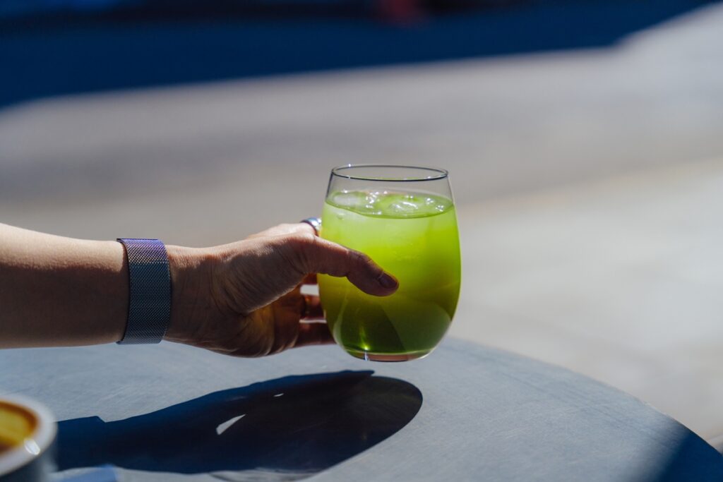 receita-cura-ressaca-poderosa-e-natural-para-recuperar-energia