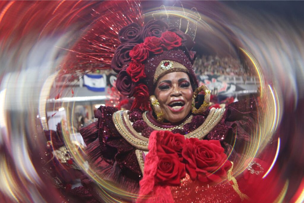 “lea-garcia-merecia-ser-campea”,-diz-carnavalesco-da-mocidade-alegre