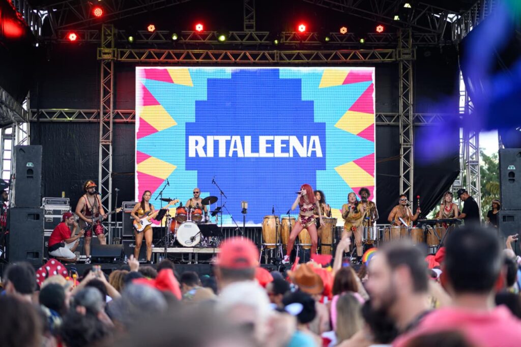 bloco-do-porao-anima-o-publico-do-df-com-tributo-a-rita-lee.-veja-video