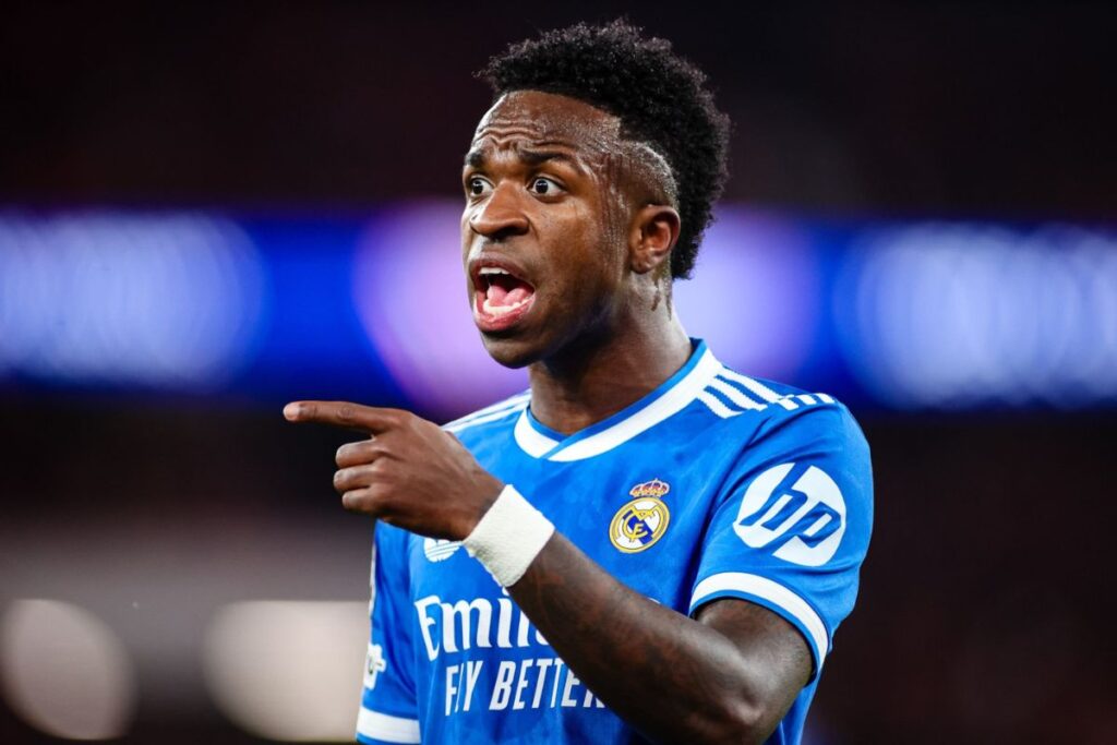 vini-jr.-confirma-ofensa-racista-em-jogo-da-champions:-“covardes”