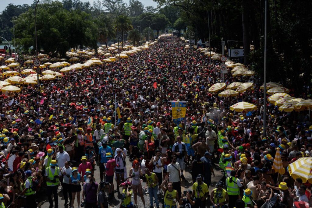 carnaval-de-sp-foi-a-moda-paulistana:-gigante,-diverso,-caotico