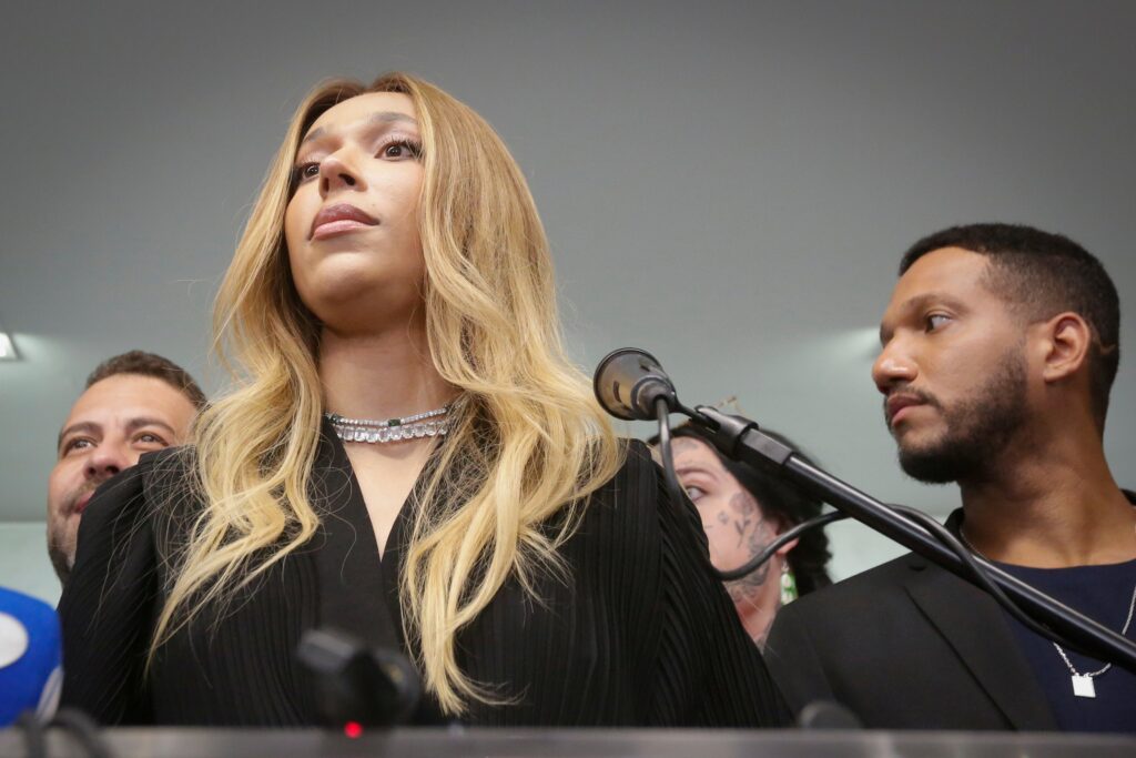 ala-do-planalto-defende-erika-hilton-na-relatoria-da-pec-da-escala-6×1