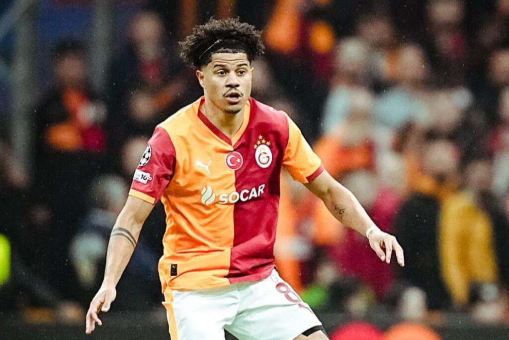 champions:-veja-reacao-de-gabriel-sara-ao-premio-de-melhor-do-jogo