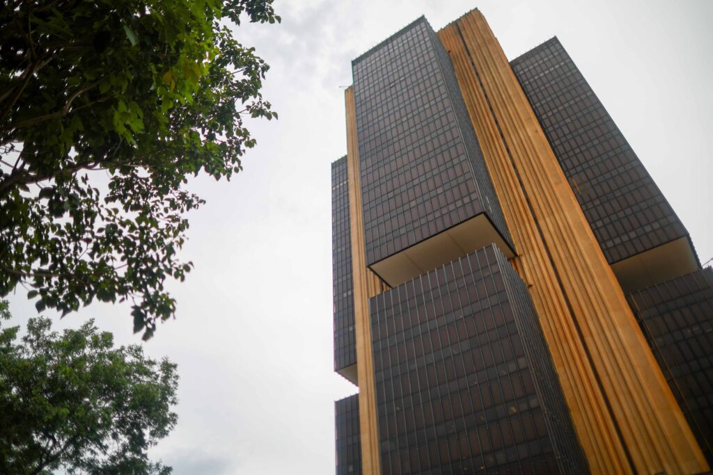 focus:-mercado-reduz-projecao-da-inflacao-pela-6a-vez-para-3,95%