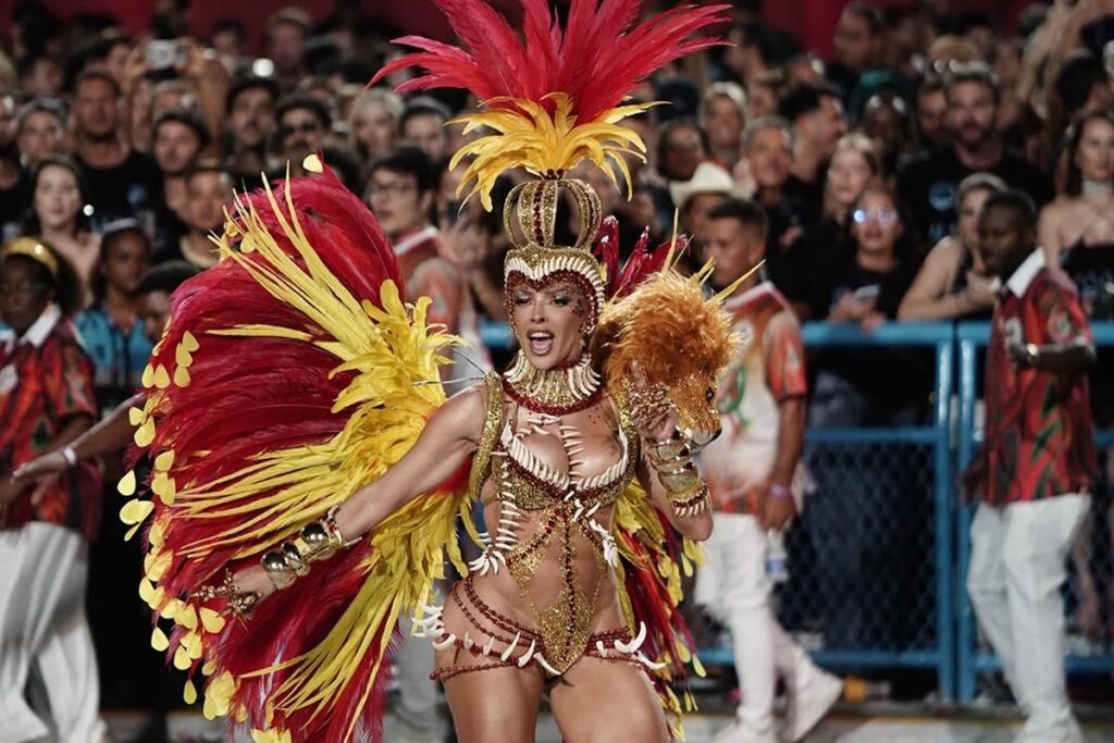 ex-bbb-jaquelline-grohalski-passa-perrengue-na-sapucai;-veja