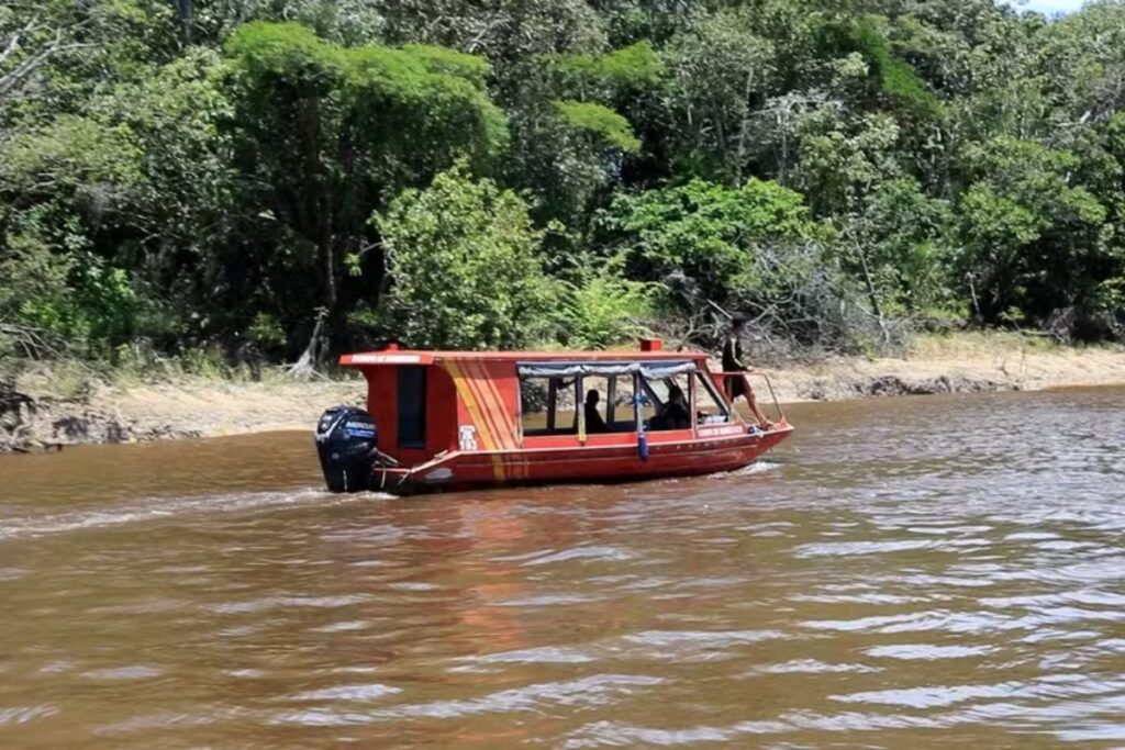 objetos-de-desaparecido-sao-encontrados-a-70-km-de-naufragio-em-manaus