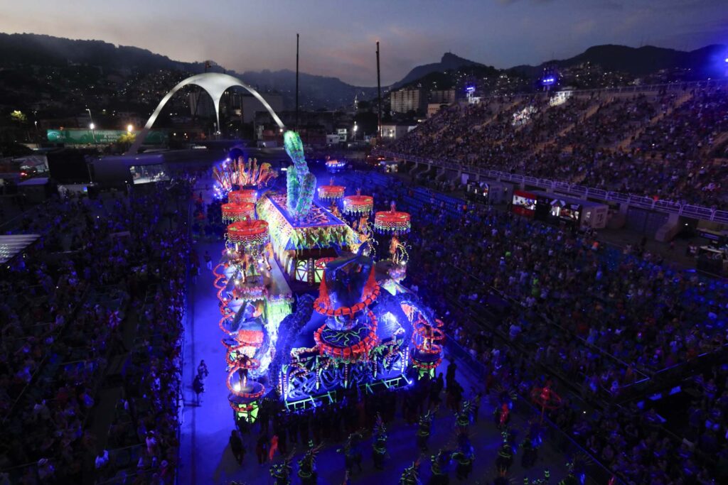 carnaval-do-rio:-viradouro-lidera-apuracao;-acompanhe