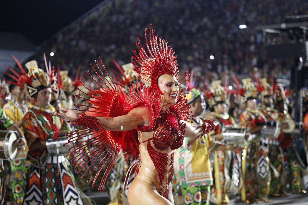 saiba-qual-foi-tratamento-de-virginia-para-evitar-enxaqueca-na-sapucai