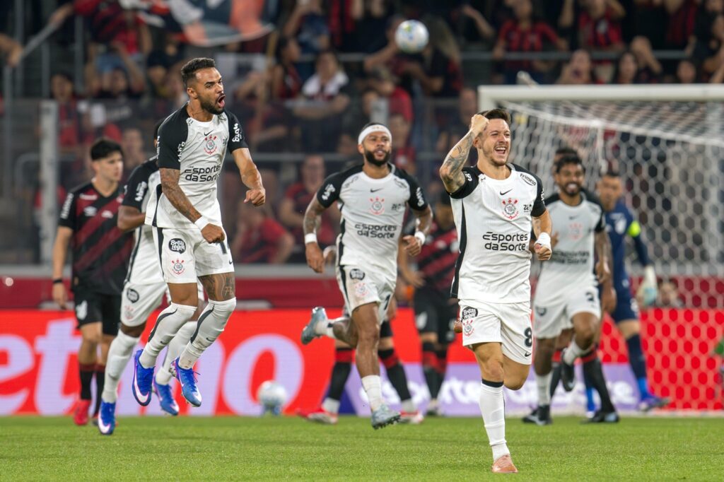confira-os-melhores-momentos-de-athletico-pr-0-x-1-corinthians