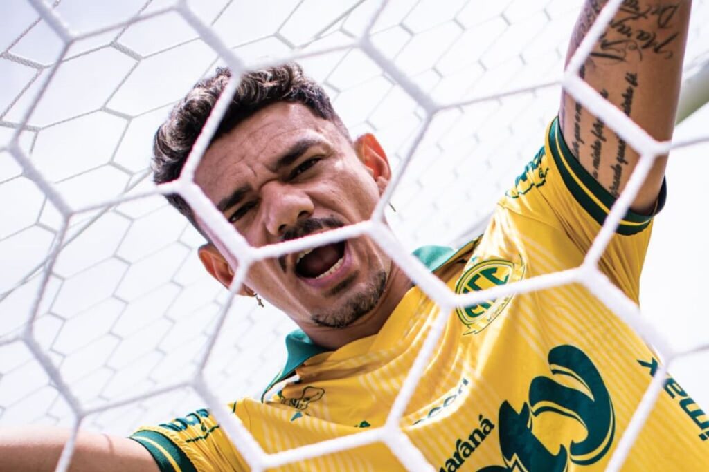 mirassol-anuncia-tiquinho-soares-como-reforco-para-2026