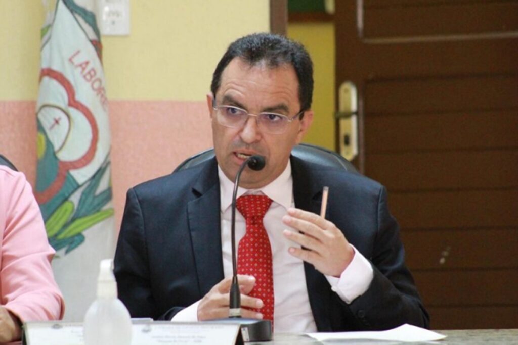 deputado-acusado-de-importunacao-sexual-deixa-o-pt;-veja-carta