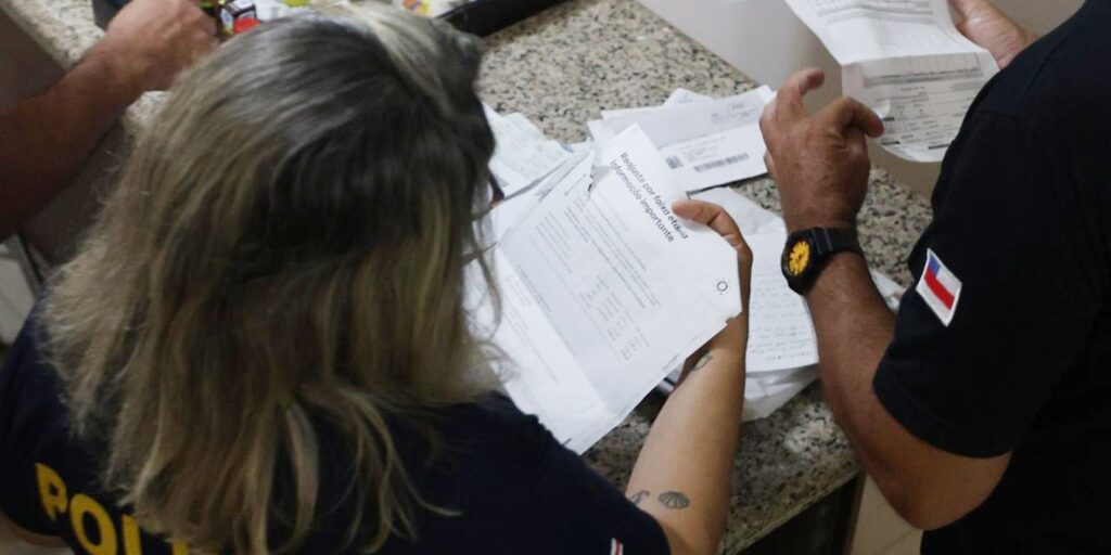 AM: Polícia detém agentes públicos suspeitos de colaborar com facção am:-policia-detem-agentes-publicos-suspeitos-de-colaborar-com-faccao