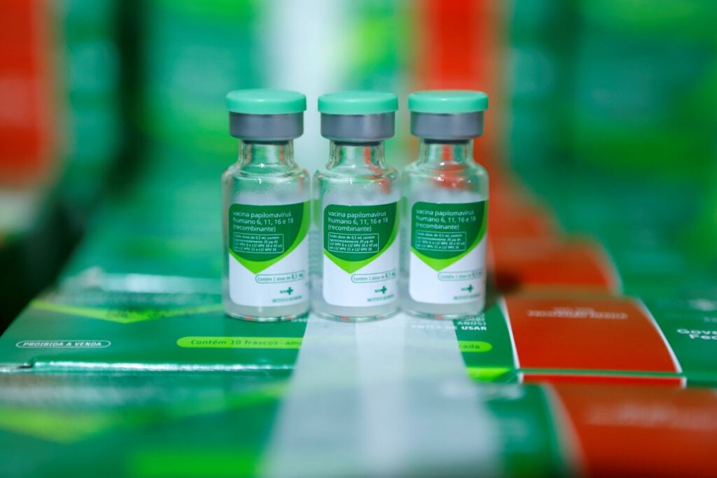 df-nao-tem-previsao-para-vacinar-publico-geral-contra-dengue