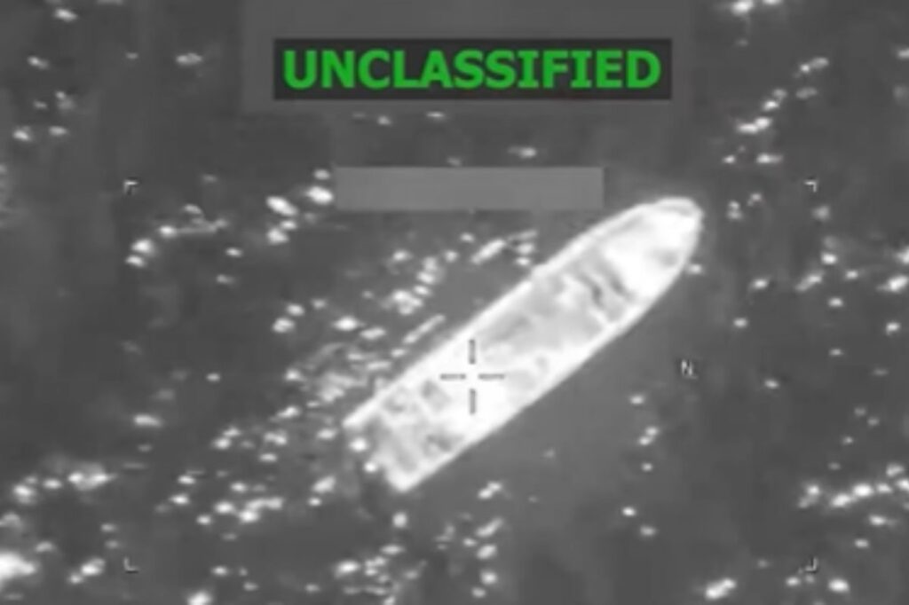 tres-pessoas-morrem-em-ataque-dos-eua-a-embarcacao-no-pacifico.-video