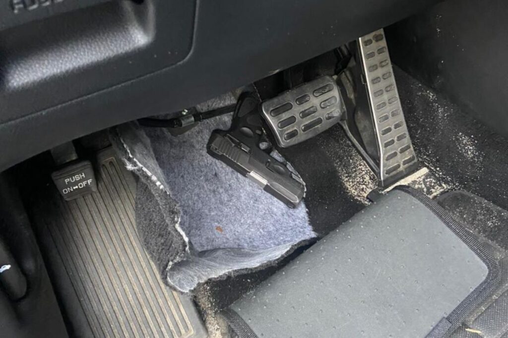 motorista-da-tiros-para-o-alto-na-marginal-tiete-e-finge-ser-policial.-veja-video