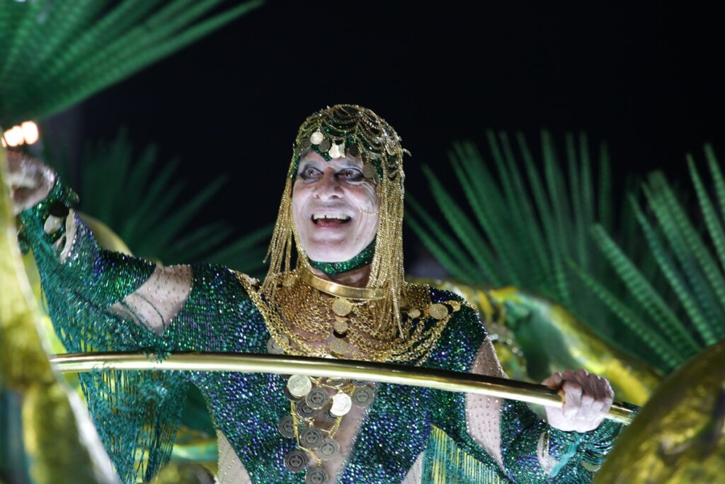 ney-matogrosso-revela-preparacao-especial-para-desfile-das-campeas