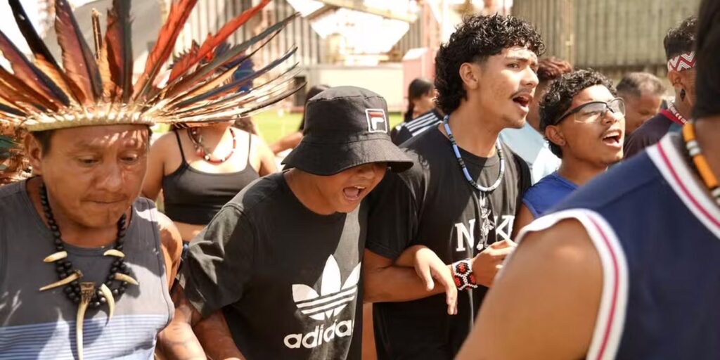 Santarém: indígenas protestam contra desestatização de hidrovias santarem:-indigenas-protestam-contra-desestatizacao-de-hidrovias