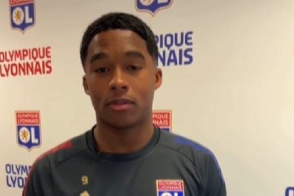 sem-bobby-charlton,-endrick-elege-os-melhores-jogadores-da-historia.-veja-video