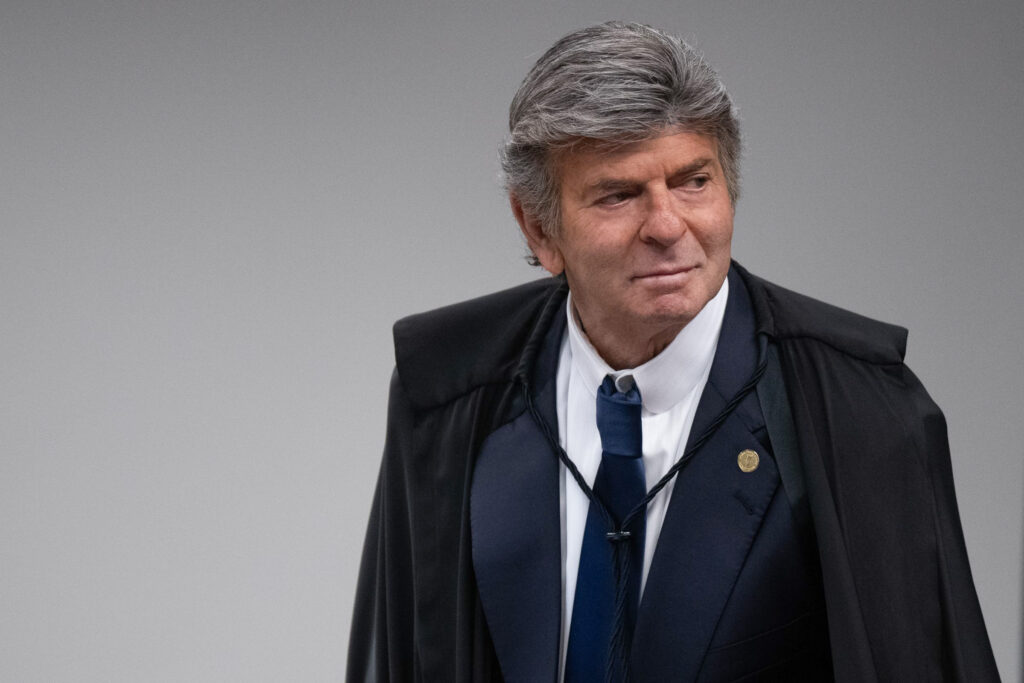 fux-questiona-proprio-gabinete-sobre-erro-em-arquivamento-de-noticia-crime-contra-lula