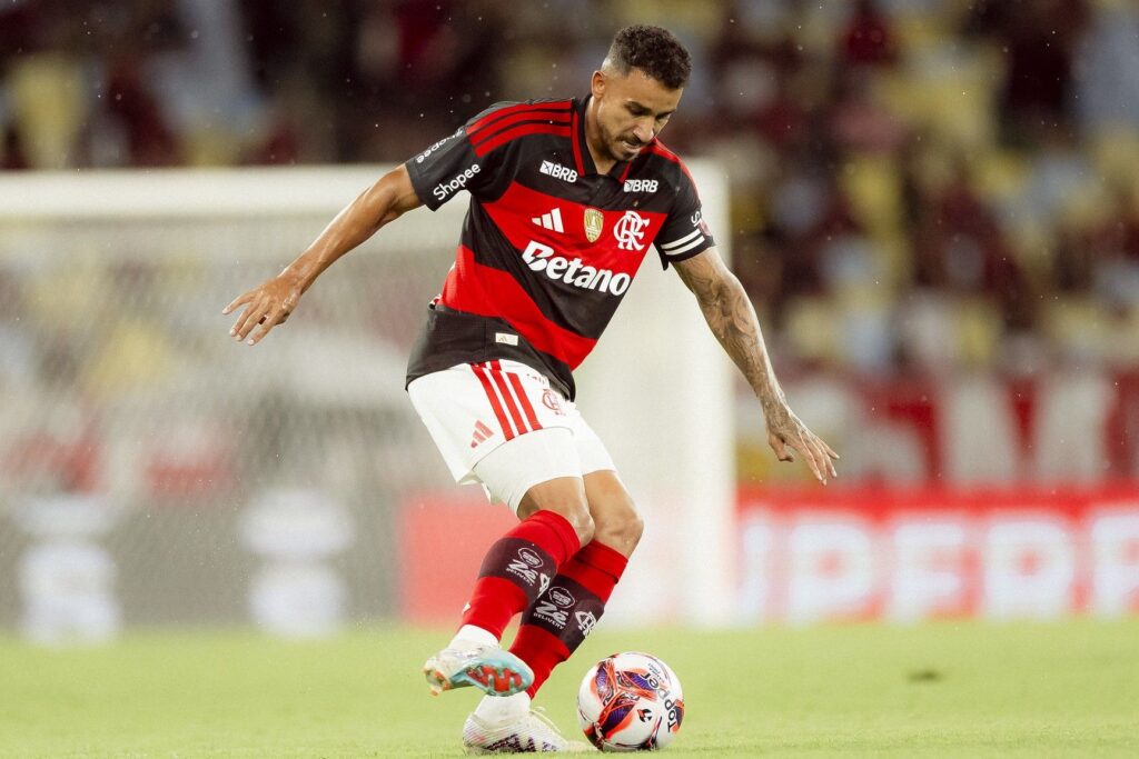 flamengo-vence-madureira-e-abre-vantagem-na-semifinal-do-carioca