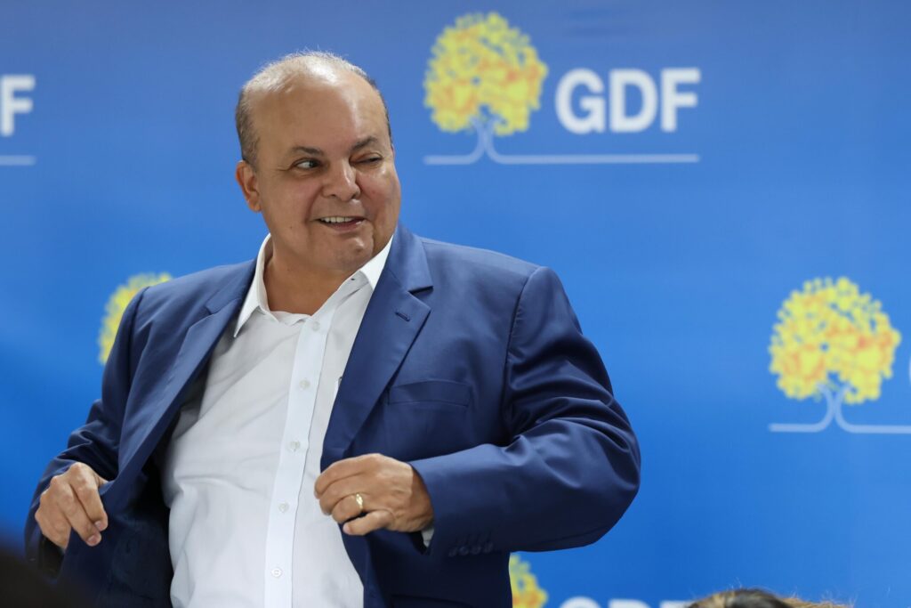 “esta-cedo-para-eu-sair-da-vida-publica”,-diz-ibaneis