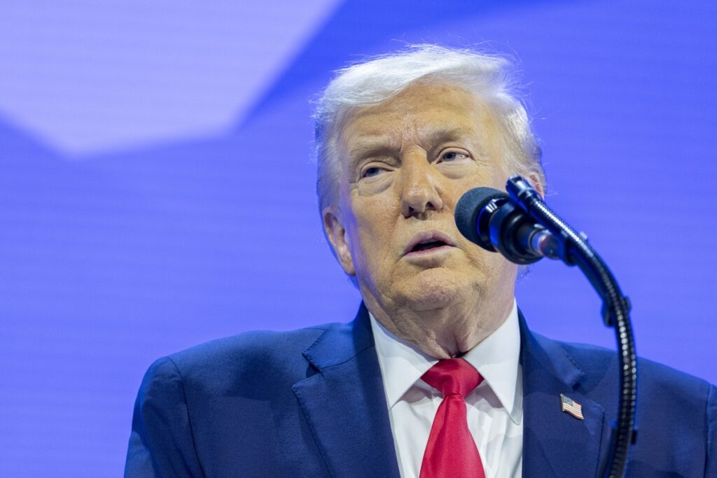 por-tarifaco,-trump-volta-a-atacar-a-suprema-corte:-“incompetente”