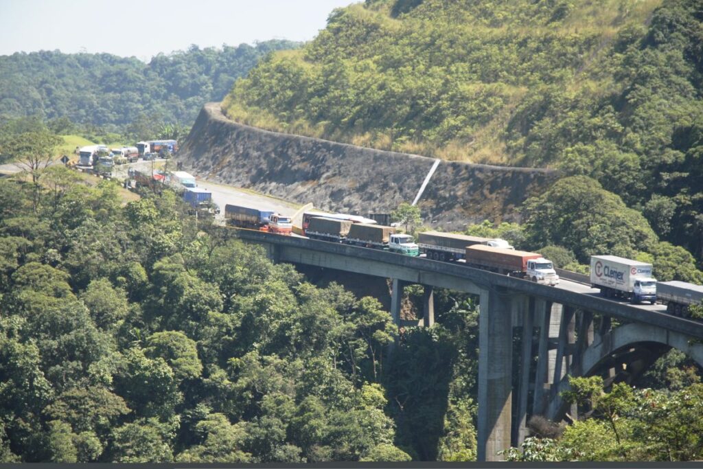 anchieta-passa-por-reforma-para-modernizar-trechos-na-serra-do-mar