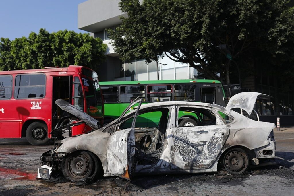 apos-morte-de-el-mencho,-mexico-registra-ao-menos-62-mortos,-entre-civis-e-militares