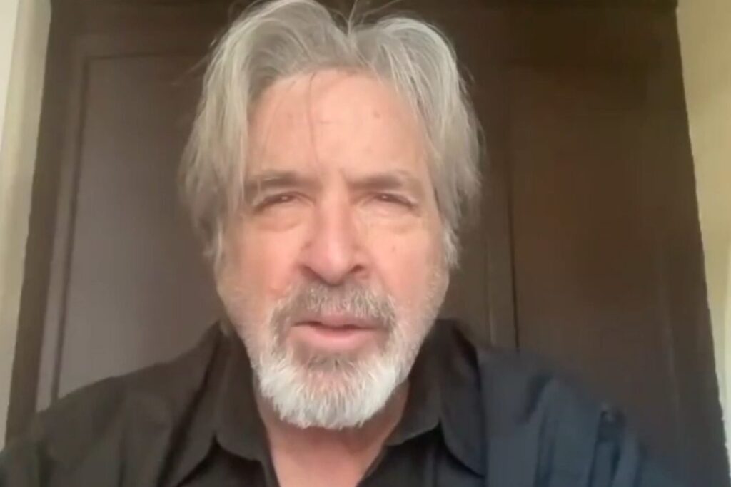 morre-robert-carradine,-ator-de-a-vinganca-dos-nerds-e-lizzie-mcguire