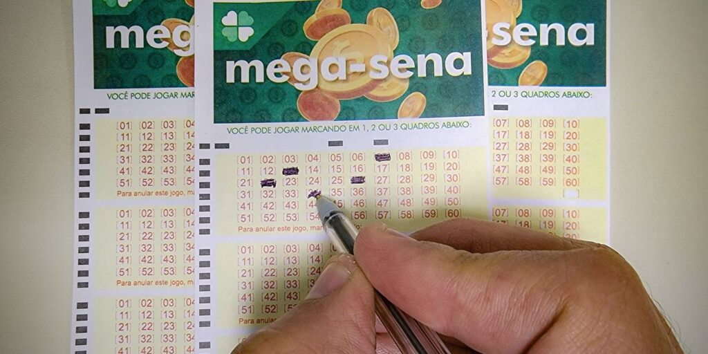 Mega-Sena sorteia nesta terça-feira prêmio acumulado em R$ 116 milhões mega-sena-sorteia-nesta-terca-feira-premio-acumulado-em-r$-116-milhoes