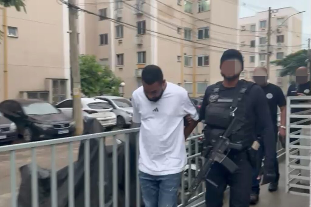 policia-do-rj-faz-megaoperacao-contra-foragidos-por-roubo-e-latrocinio.-veja-video