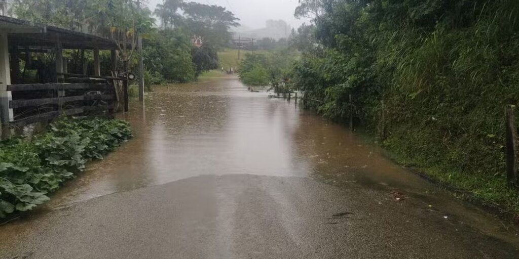 Tempestade mata um homem em Natividade da Serra; SP já soma 19 mortes tempestade-mata-um-homem-em-natividade-da-serra;-sp-ja-soma-19-mortes
