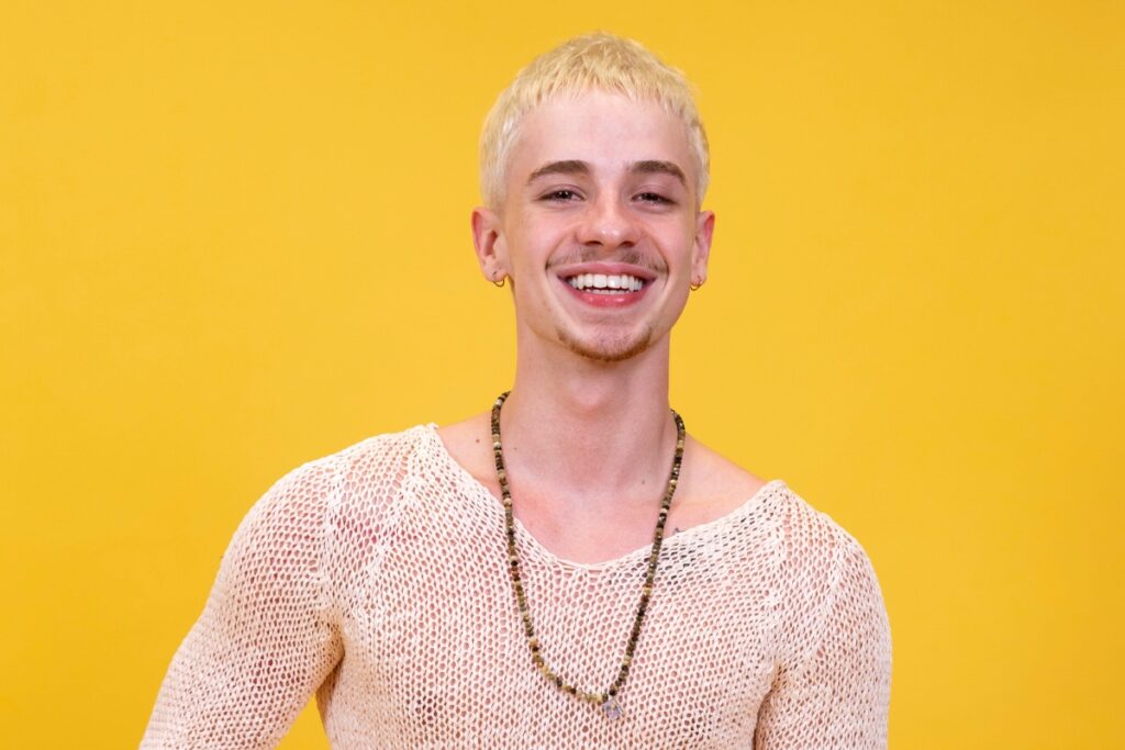 bbb-26:-juliano-floss-passa-mal-e-recebe-atendimento-medico