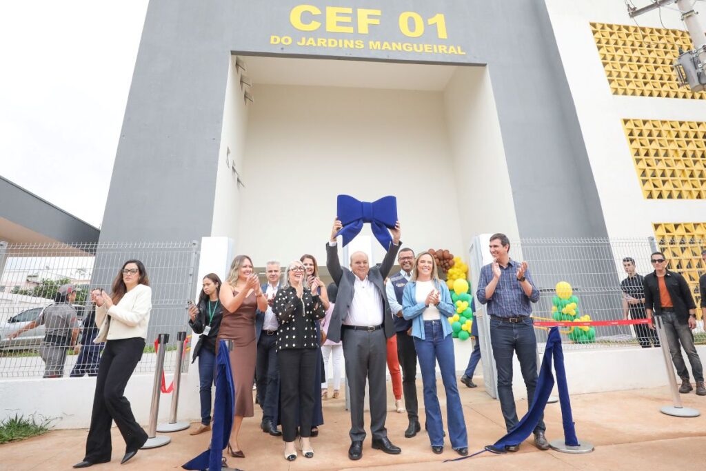 ibaneis-inaugura-escola-no-jardins-mangueiral-para-atender-mil-alunos