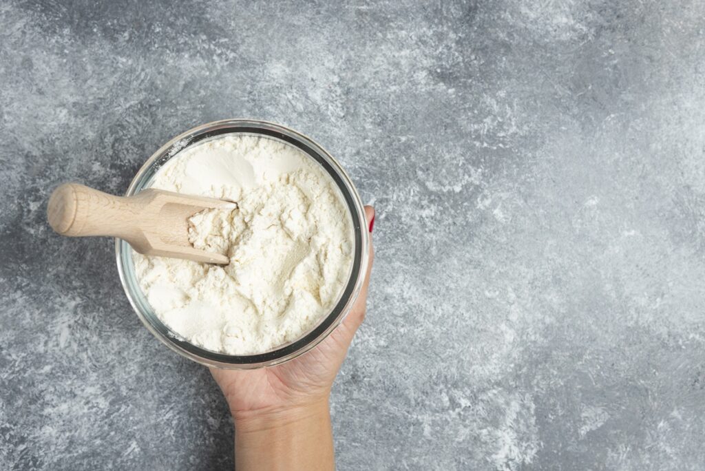 leite-em-po-pode-substituir-o-whey-protein?-nutricionistas-explicam