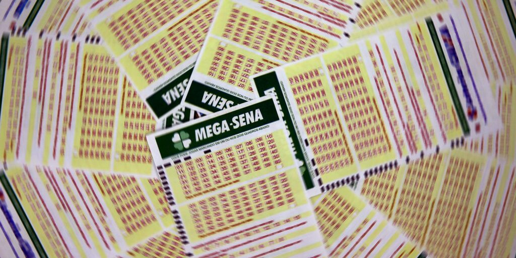 Mega-sena acumula e prêmio principal vai para R$ 130 milhões mega-sena-acumula-e-premio-principal-vai-para-r$-130-milhoes