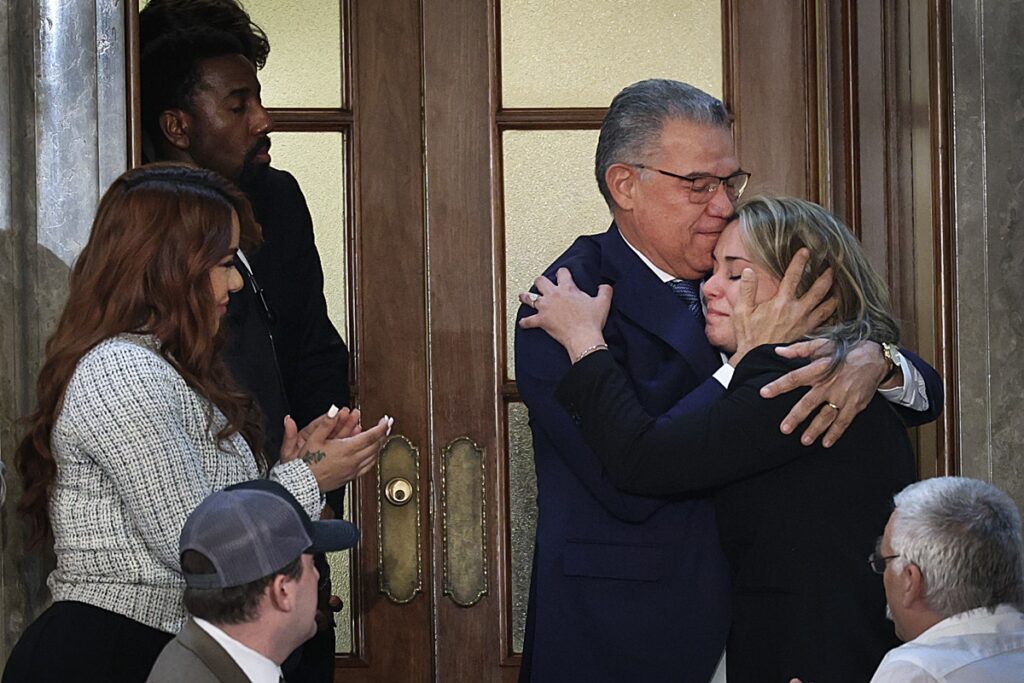 preso-politico-venezuelano-reencontra-sobrinha-durante-discurso-de-trump.-video