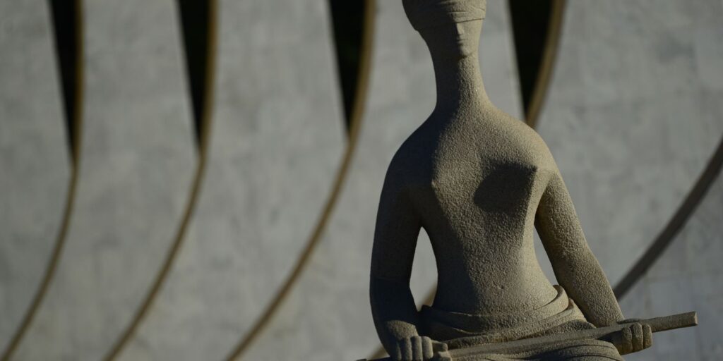 stf-inicia-julgamento-sobre-pagamento-de-penduricalhos-a-servidores