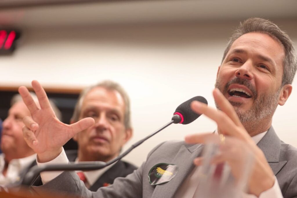 apesar-de-bap-defender-queda-do-veto,-comissao-mantem-e-aposta-em-pec-tributaria