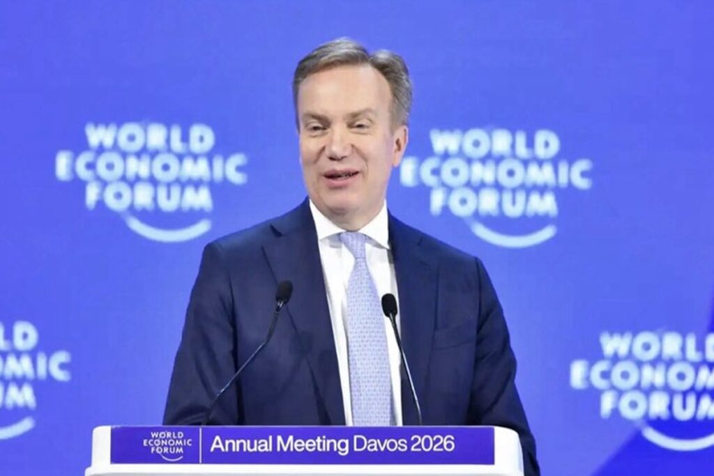 chefe-do-forum-economico-mundial-cai-apos-elo-com-epstein-vir-a-tona