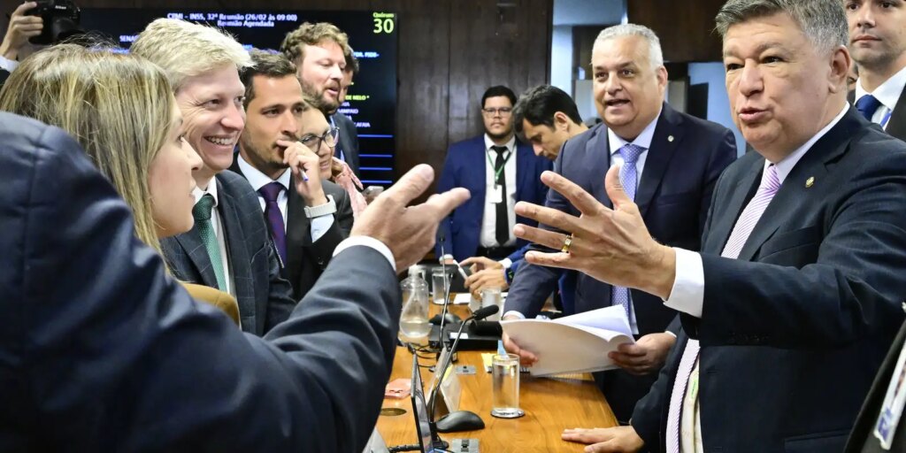 CPMI do INSS aprova quebra de sigilo de Lulinha e convoca André Moura cpmi-do-inss-aprova-quebra-de-sigilo-de-lulinha-e-convoca-andre-moura