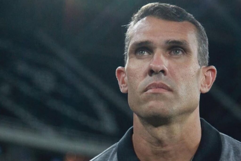 heranca-cruzmaltina:-conheca-bruno-lazaroni,-tecnico-interino-do-vasco