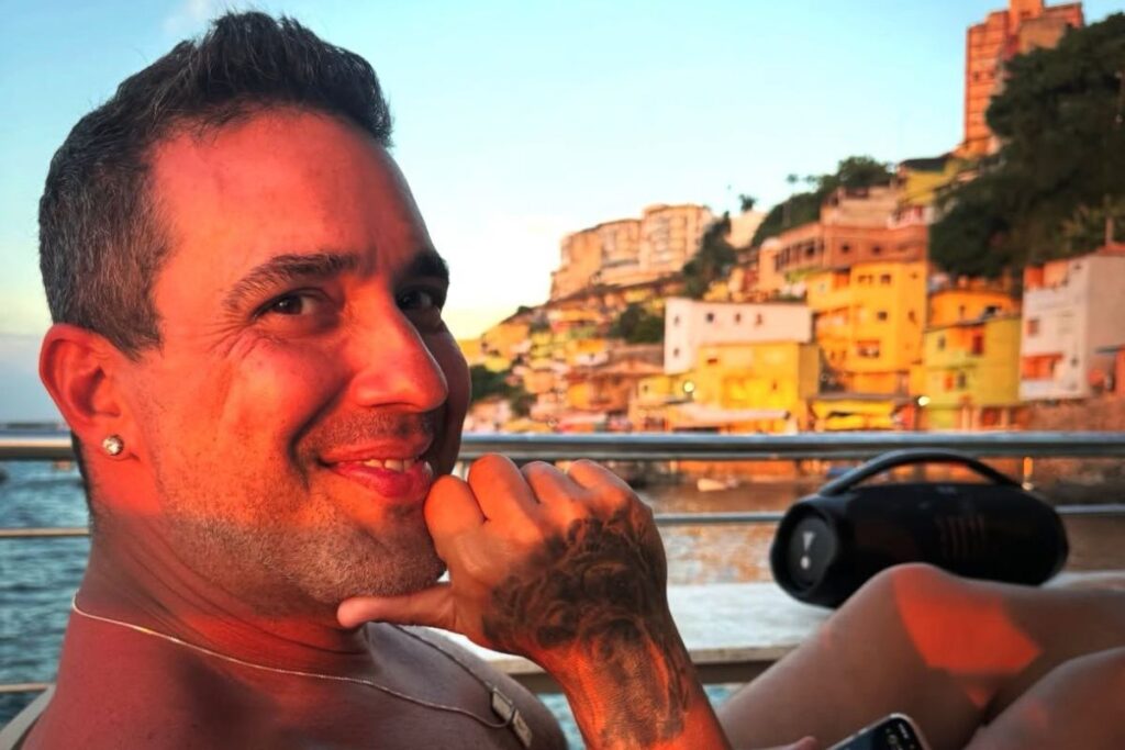 andre-marques-nao-se-intimida-e-revela-se-ja-realizou-fetiches-sexuais